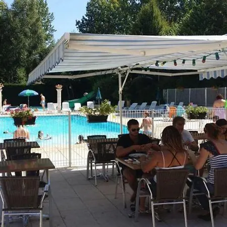 3 Pieces Avec Terrasse, 2 Pour 2 A 6 Personnes - Api-1-52-654 Badefols-sur-Dordogne