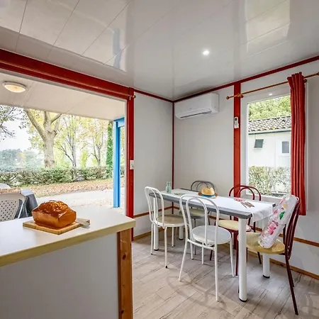 3 Pieces Avec Terrasse, 2 Pour 2 A 6 Personnes - Api-1-52-654 Badefols-sur-Dordogne